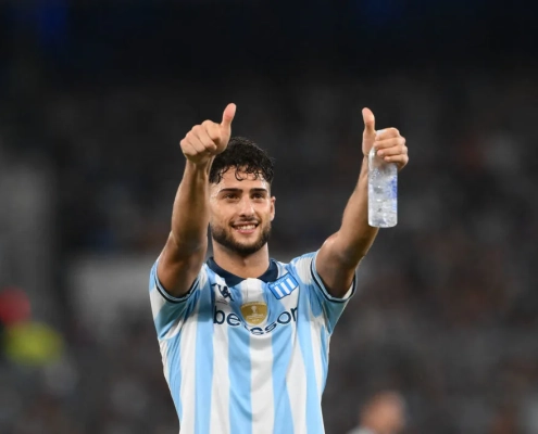 Marco Di Cesare: El Zaguero de Racing que Levanta la Voz por Cristo en el Césped y en la Vida