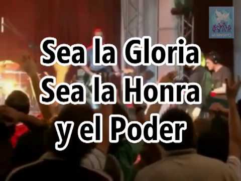 Al que está sentado en el trono